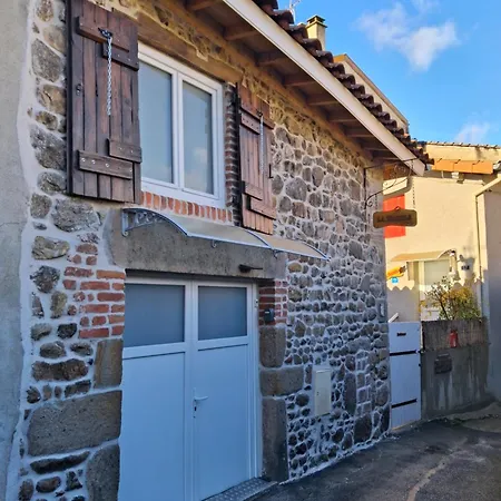 Tatil Evi Le Pat' Toit Aurec-Sur-Loire